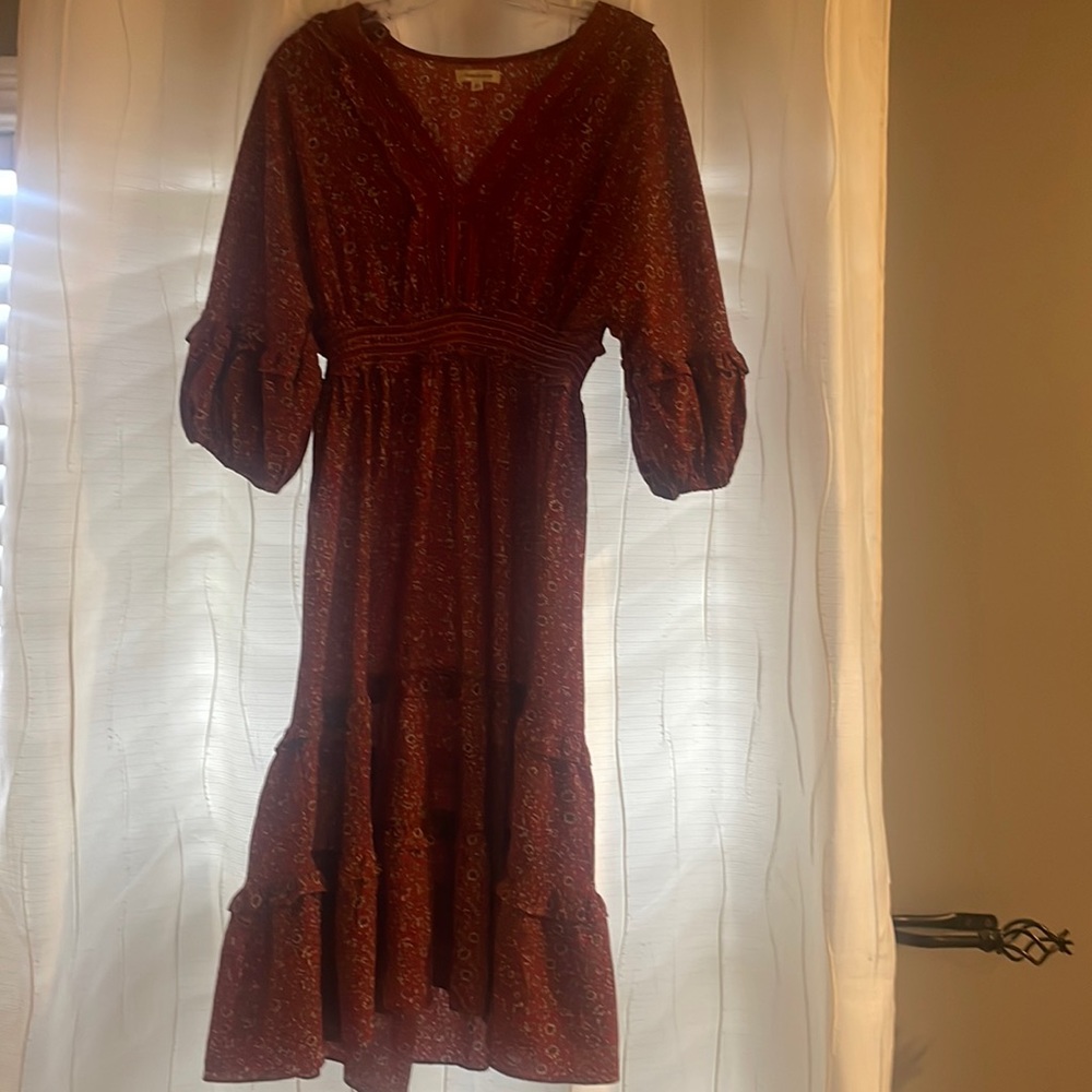 Max studio maxi dress. Great for work adorable flower pattern